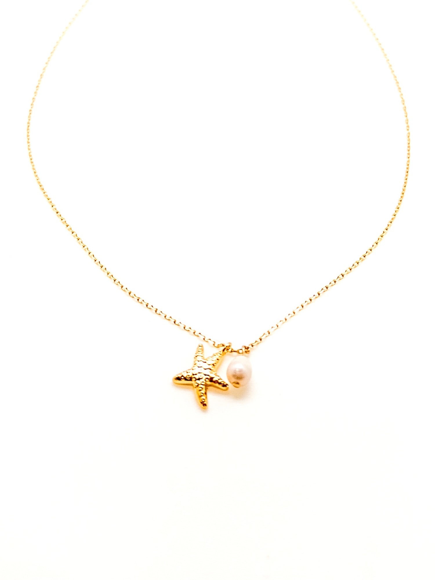 Ariel Starfish and Pearl Necklace in Gold