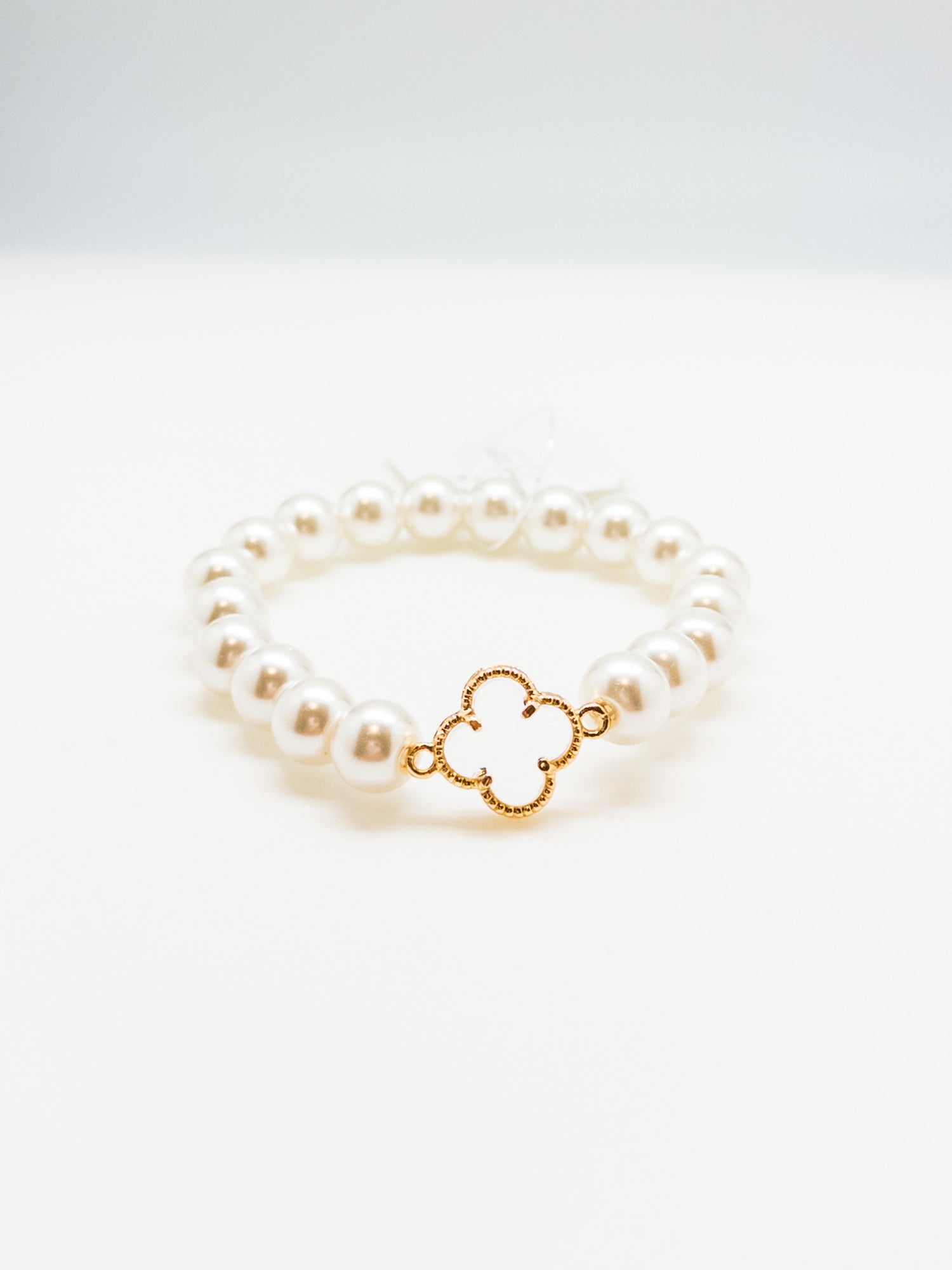 Abital Pearl Clover Bracelet in Gold