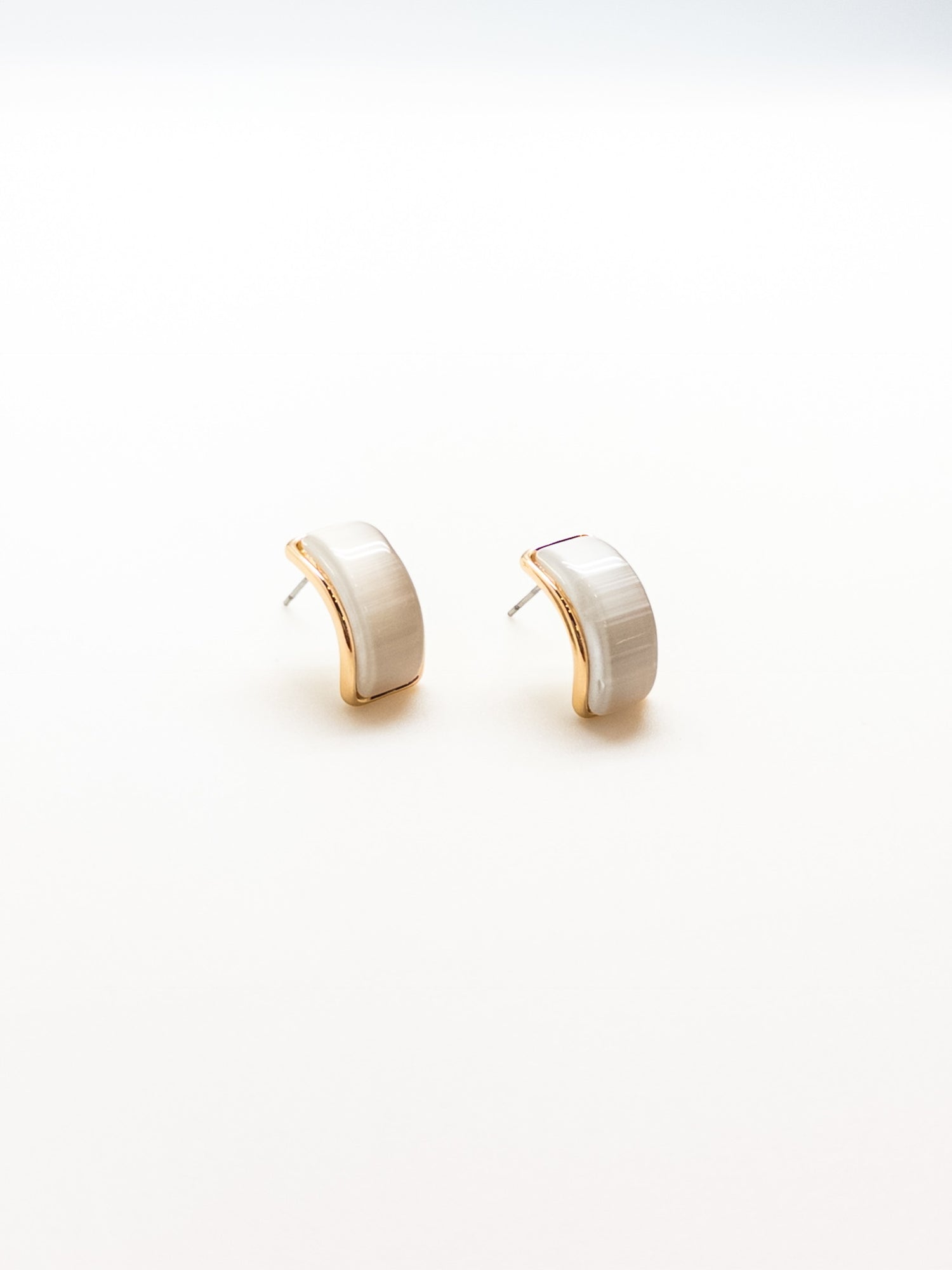 Paula Gold Earrings in White