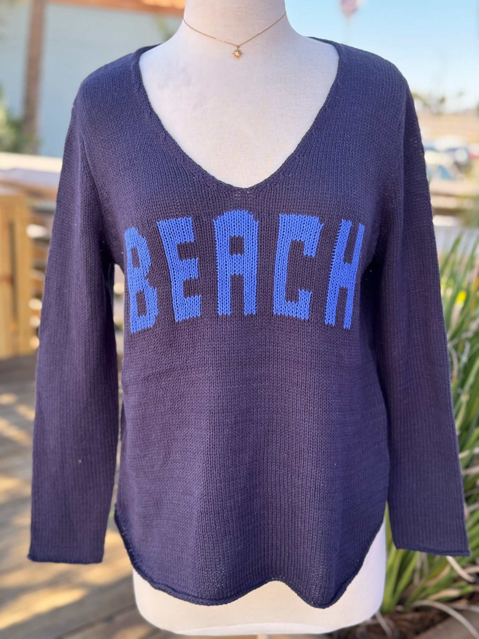 Beach Sweater in Dark Navy