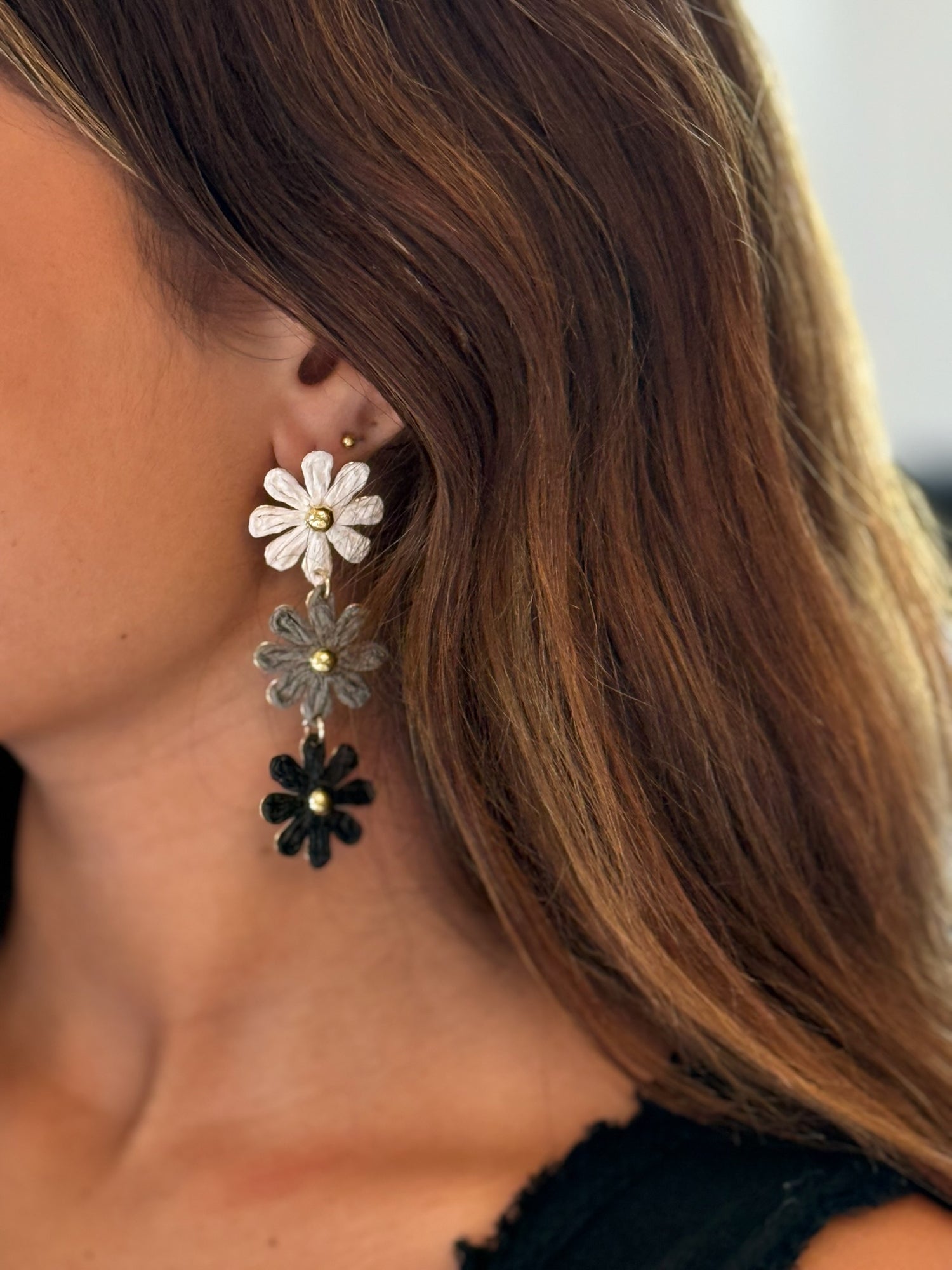 Bethel Flower Earrings in Black and Taupe