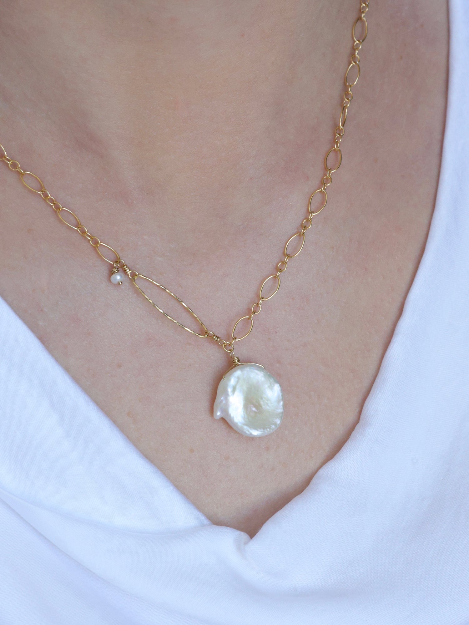 white keshi petal pearl necklace