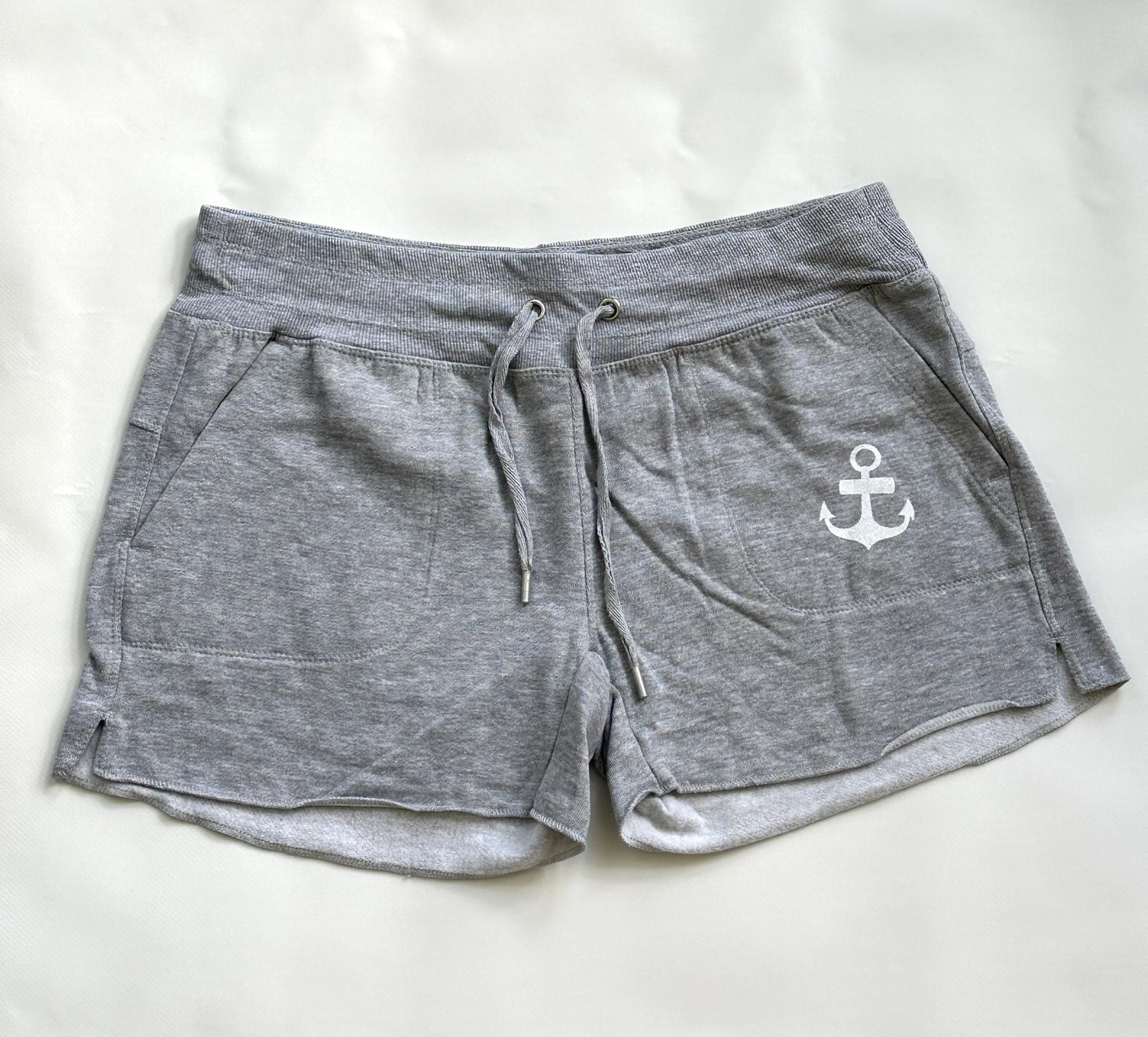 Grey anchor shorts