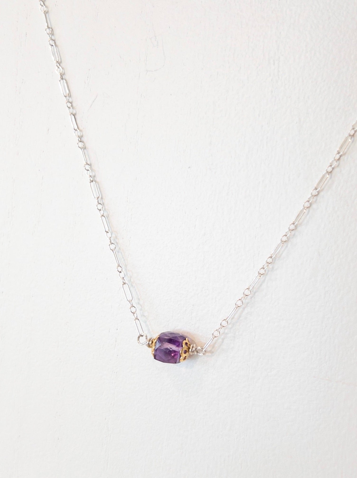 Violet Amethyst nh Necklace